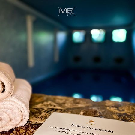 Hotel Szent Istvan เอ็กเกอร์ ภายนอก รูปภาพ